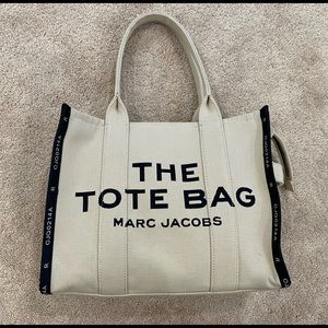 Marc Jacob The Tote Bag